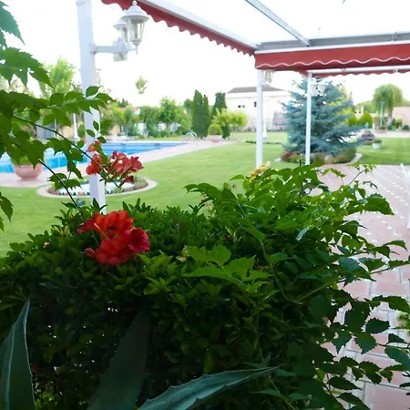 5 Bedrooms House With Private Pool Jacuzzi And Terrace At Salamanca فندق Villamayor (Salamanca)